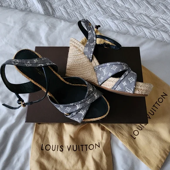 Authentic LOUIS VUITTON denim espadrilles sandals size 37 (6.5US) - Picture 3 of 11